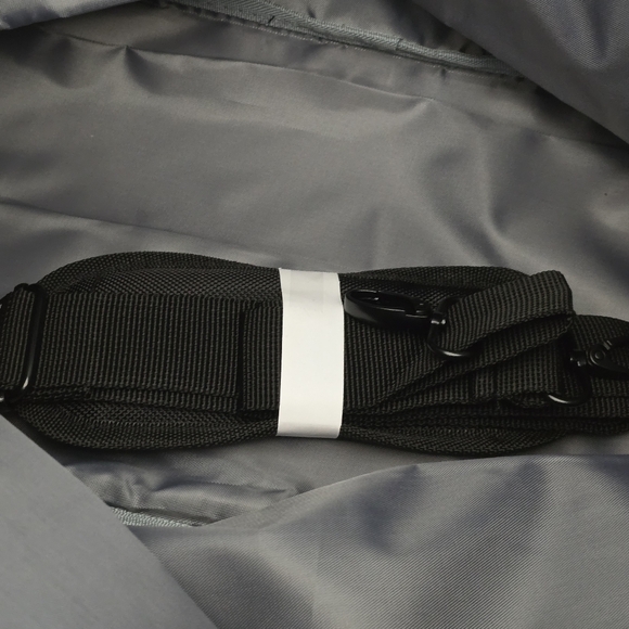 NWT Benóss Milan Elite Traveler's Collection Weekender Duffle Bag - Picture 10 of 13